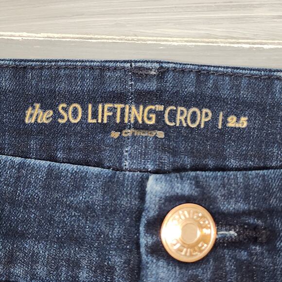 Chico's Jeans The So Lifting Crop Size 2.5 Dark Wash US Size 14 - Picture 3 of 9